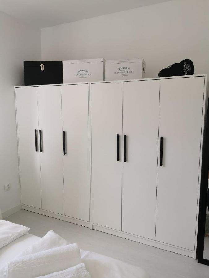 Przytulny Apartament Z Kominkiem Przy Jeziorze Borne Sulinowo Esterno foto