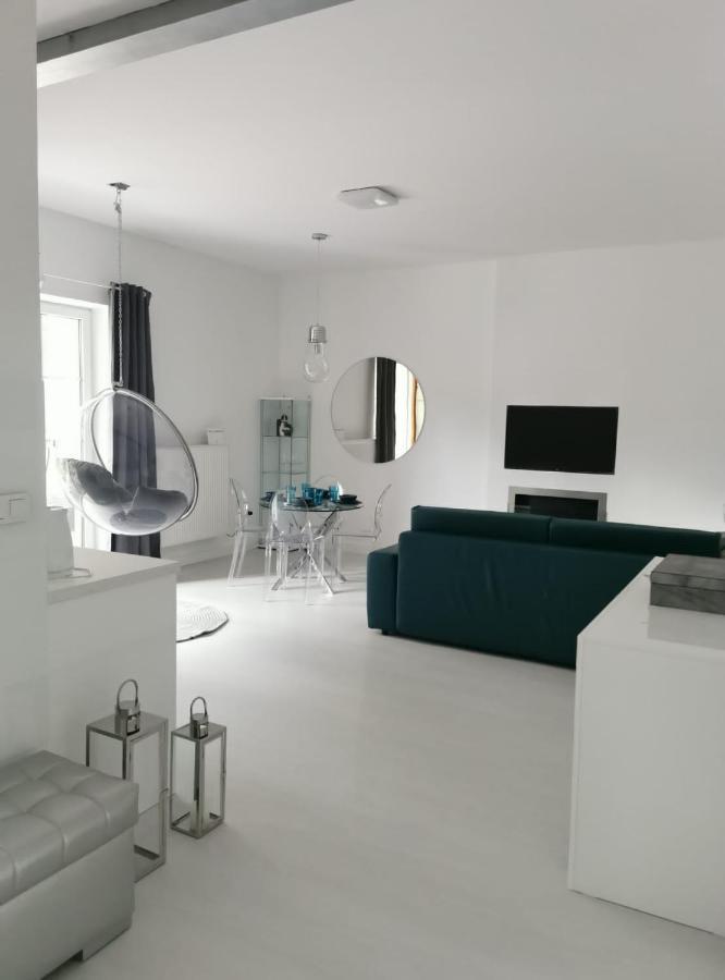 Przytulny Apartament Z Kominkiem Przy Jeziorze Borne Sulinowo Esterno foto